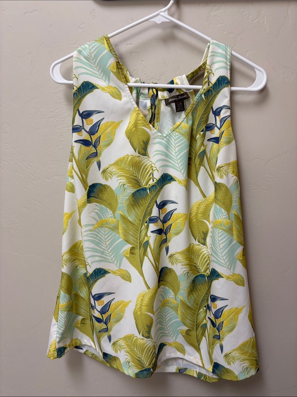 Tommy Bahama tie v neck top